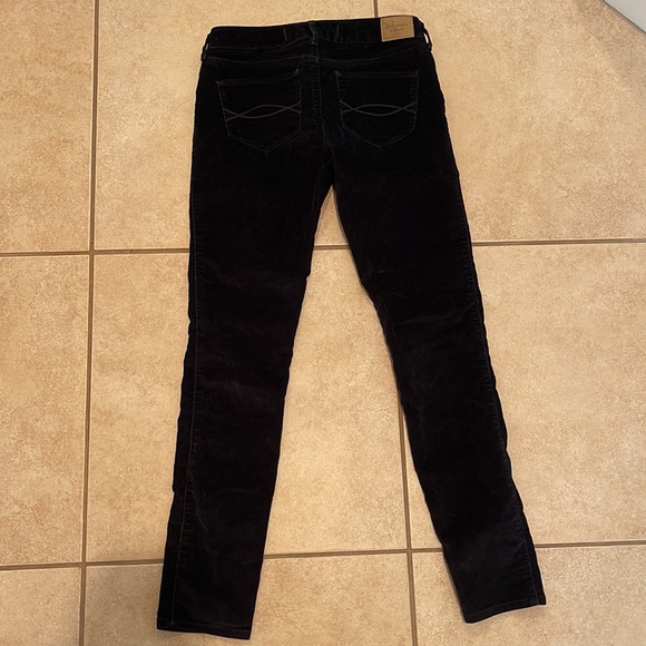Corduroy Abercrombie Jeans - Picture 2 of 3
